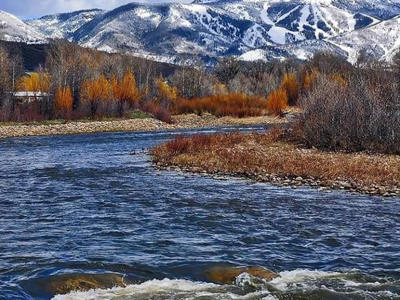 Snowy Mountain River Serenity Vista.jpg