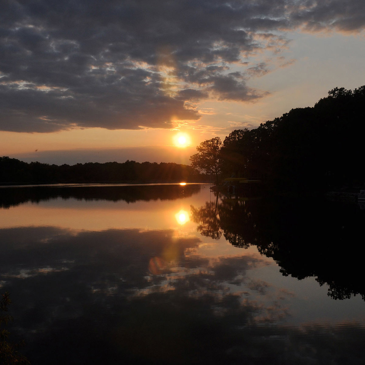 Vibrant Abstract Golden Sunset Reflections Magical Evening Atmosphere Panorama.jpg