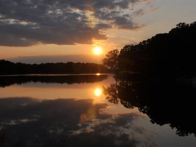 Vibrant Abstract Golden Sunset Reflections Magical Evening Atmosphere Panorama.jpg